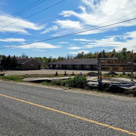 All Tucked Inn Waubaushene Dış mekan fotoğraf